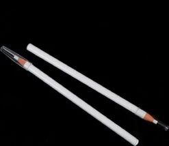 2 Stuks - Voortekenpotlood WIT – PMU – Watervast Wenkbrauw Potlood – Permanente Make-up – PMU Potlood Wit – Stripbaar Wit Voortekenpotlood 9 2 Stuks - Voortekenpotlood WIT – PMU – Watervast Wenkbrauw Potlood – Permanente Make-up – PMU Potlood Wit – Stripbaar Wit Voortekenpotlood -Mode-Cosmetica Winkel 1200x1042 3