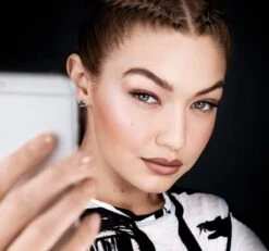 Maybelline Master Camo Concealer Palette - 1 Light 13 Maybelline Master Camo Concealer Palette - 1 Light -Mode-Cosmetica Winkel 1200x1120