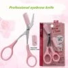 Etude House - Wenkbrauw Trimmer/Schaar/Kam - Roze 1 Etude House - Wenkbrauw Trimmer/Schaar/Kam - Roze -Mode-Cosmetica Winkel 1200x1200 1036
