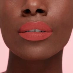 L’Oréal Paris Les Macarons Langhoudende Matte Lipstick - 834 Infinite Spice - Nude - 6,7 Ml -Mode-Cosmetica Winkel 1200x1200 320