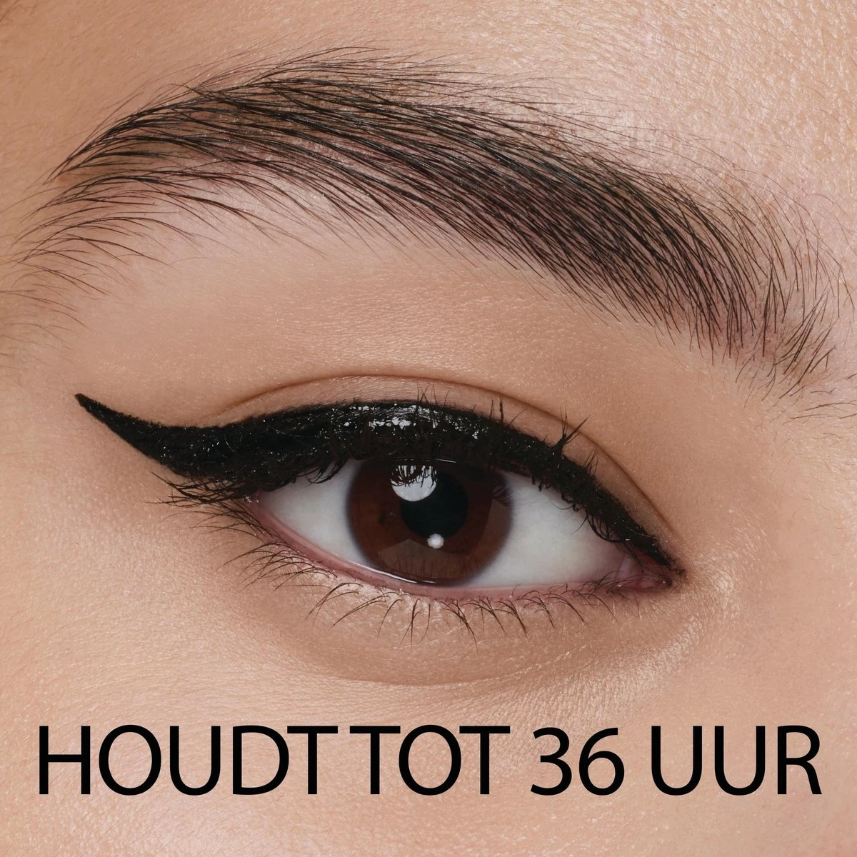 Maybelline New York Tattoo Studio Tattoo Liner - Liquid Ink - 710 Inked Black – Zwart - Ultra Langhoudende Liquid Eyeliner 14 Maybelline New York Tattoo Studio Tattoo Liner - Liquid Ink - 710 Inked Black – Zwart - Ultra Langhoudende Liquid Eyeliner - Afbeelding 12