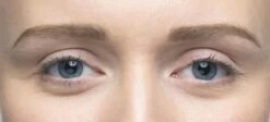 Eyebrow Magic Wenkbrauwpen - Donker Blond - Wenkbrauwpotloden - Microblading -Mode-Cosmetica Winkel 1200x542 1