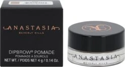 Anastasia Beverly Hills Dipbrow Pomade - Taupe -Mode-Cosmetica Winkel 1200x645 1