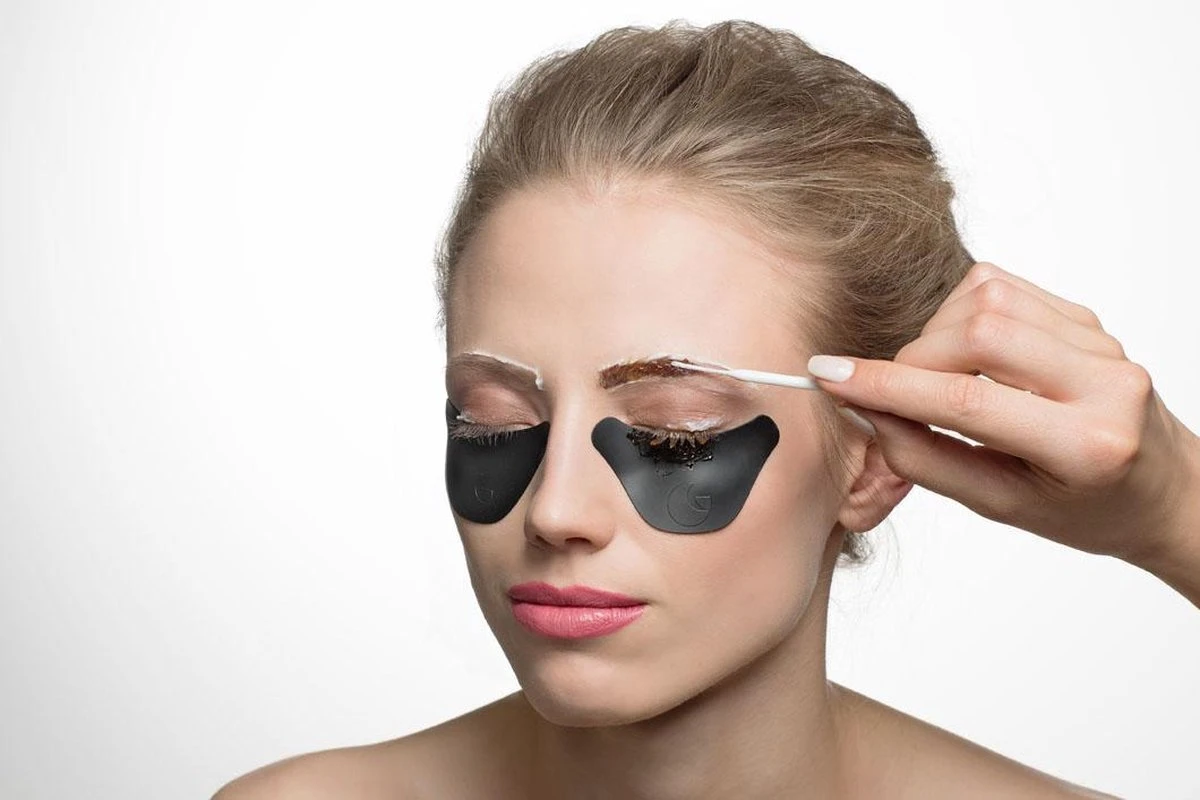 RefectoCil - Sensitive - Wimper & Wenkbrauw Verf - Donkerbruin - 15 Ml 5 RefectoCil - Sensitive - Wimper & Wenkbrauw Verf - Donkerbruin - 15 Ml - Afbeelding 3