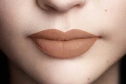 L’Oréal Paris Les Chocolate Ultra Matte Liquid Lippenstift - 844 Sweet Tooth -Mode-Cosmetica Winkel 1200x800 5