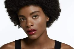 Yves Saint Laurent Rouge Volupté Shine Oil-In-Stick Lipstick 4 Gr. -Mode-Cosmetica Winkel 1200x800 9