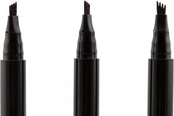 Eyebrow Magic Wenkbrauwpen - Donker Blond - Wenkbrauwpotloden - Microblading -Mode-Cosmetica Winkel 1200x803 2