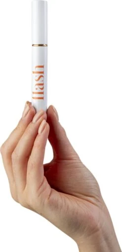 Célie Beauty FLASH - Wimperserum - Binnen 1 Week Zichtbaar Resultaat - 100% Vegan - Wimpergroei - Wimperverzorging - Volle Wimpers - Dikke Wimpers - 3ml - Hydraterend 13 Célie Beauty FLASH - Wimperserum - Binnen 1 Week Zichtbaar Resultaat - 100% Vegan - Wimpergroei - Wimperverzorging - Volle Wimpers - Dikke Wimpers - 3ml - Hydraterend -Mode-Cosmetica Winkel 582x1200 1