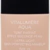 Chanel Vitalumiere Aqua Foundation - 30 Beige - SPF15 - 30 Ml -Mode-Cosmetica Winkel 597x1200