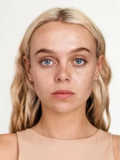 Rimmel London Hide The Blemish Concealer - 001 Ivory 17 Rimmel London Hide The Blemish Concealer - 001 Ivory -Mode-Cosmetica Winkel 901x1200